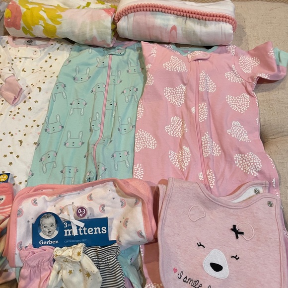 New Lot of 34 Baby Girl Spring/Summer Clothes Size 0-3 months! Carter's - Picture 7 of 10